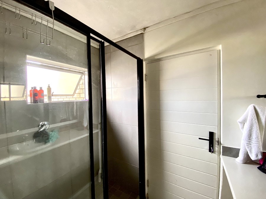 2 Bedroom Property for Sale in Hansmoeskraal A H Western Cape